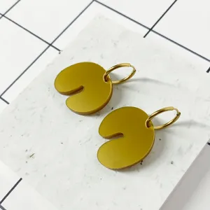 Soft Curve Earrings